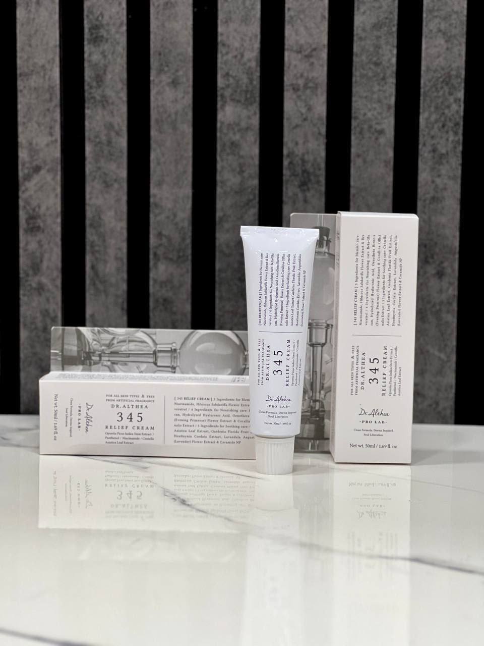 کرم ترمیم کننده دکتر آلتیا 345، بازسازی و آبرسان قوی پوست